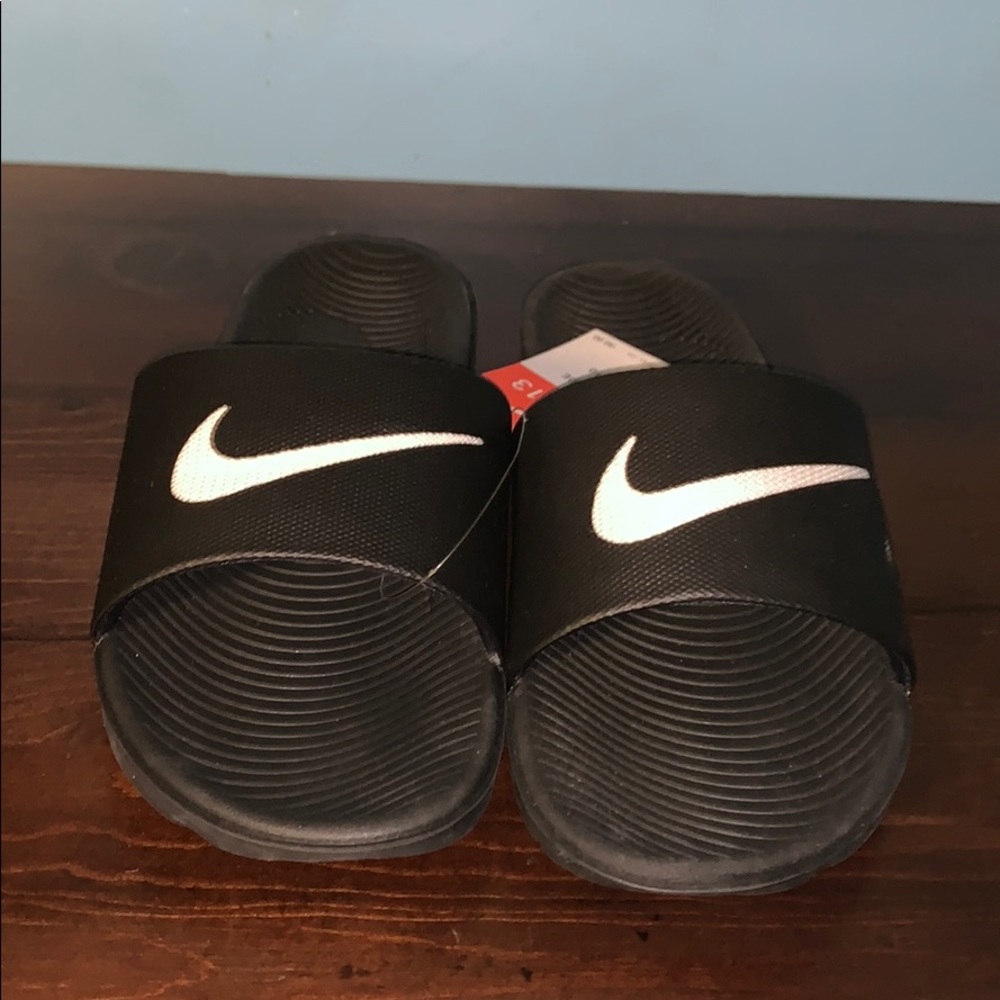 Nike slides
